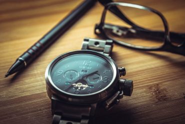 clock-1461689_1920
