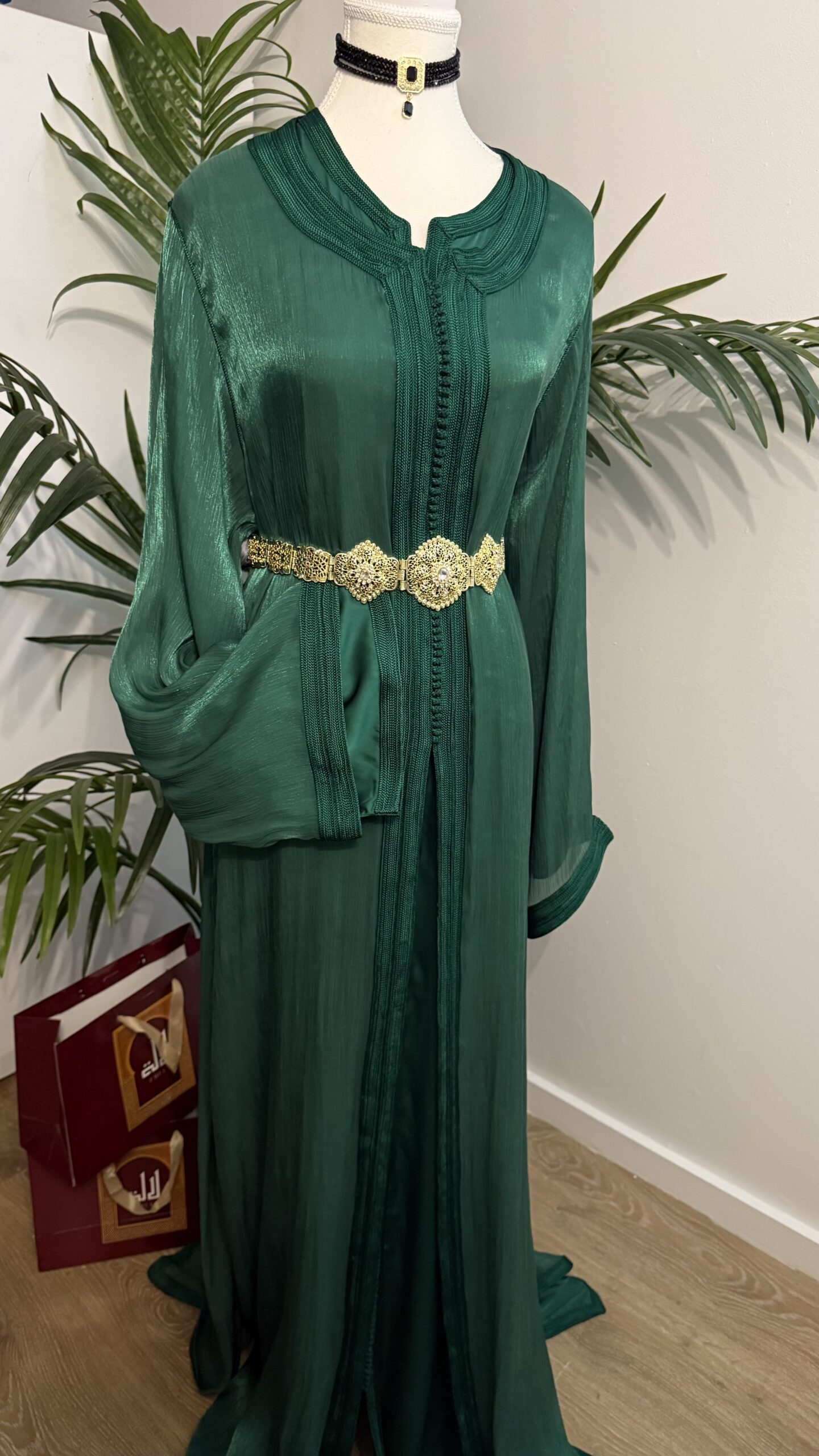 takchita organza royal green takchita organza royal green